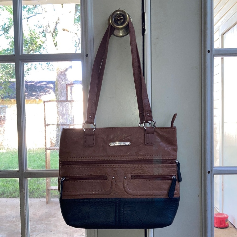 stone mountain atlantis shoulder hobo